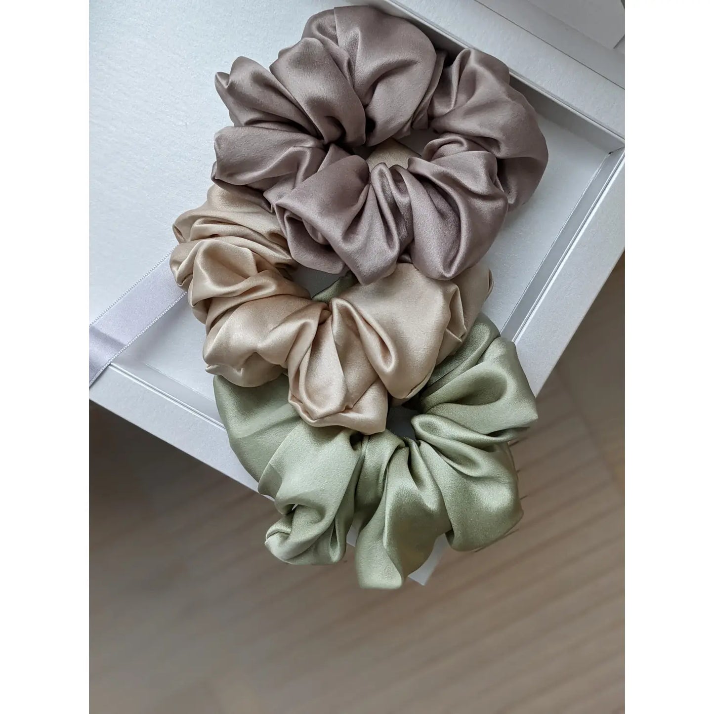 100% Mulberry Silk Jumbo Scrunchie - Dusty Mauve